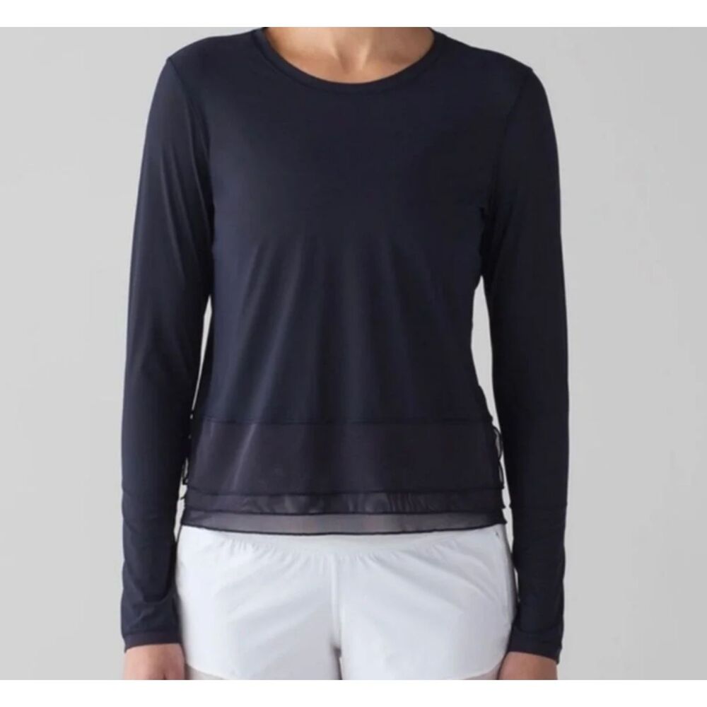 Lululemon Sole Training Midnight Blue Long Sleeve Top Size 8 Crop